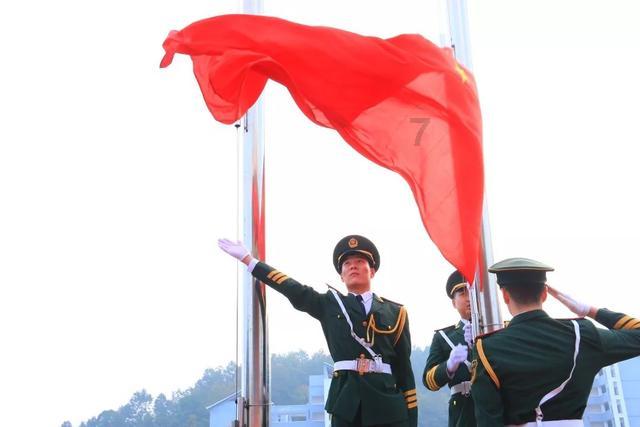 中央气象台官博发郑州降雪预报图，称“这么离谱的头一次见”