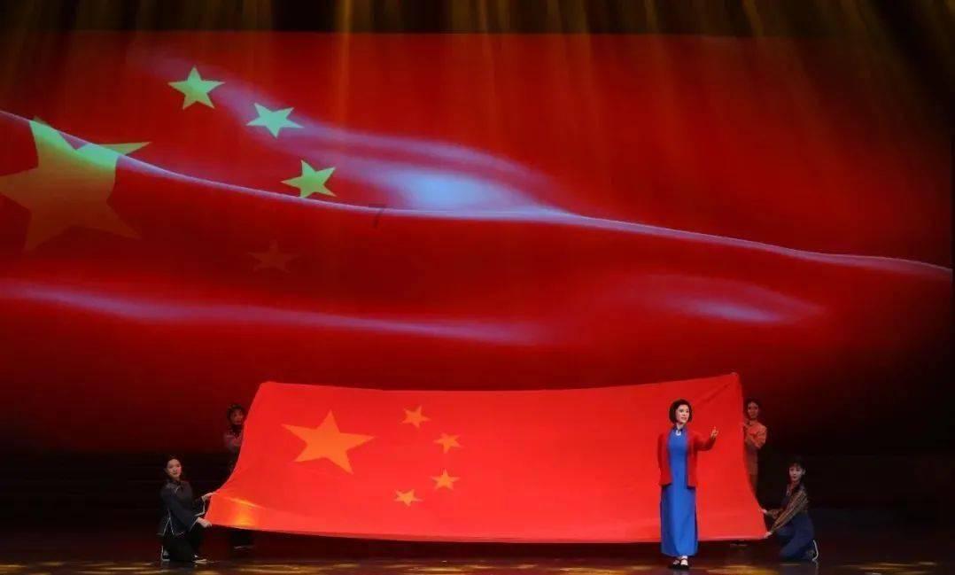 朝鲜亮出水下核武，尹锡悦不淡定了，说真话的议员，捂着嘴带走
